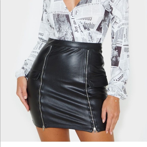 Black faux leather skirt - Picture 3 of 3